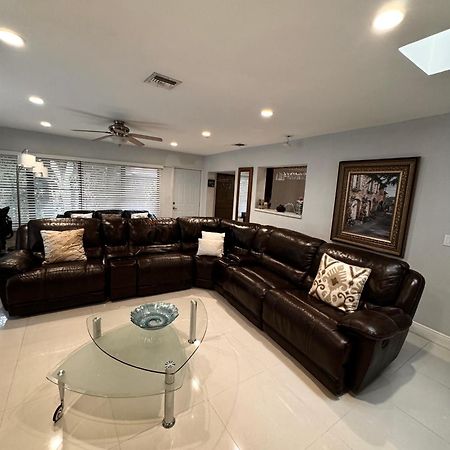 Modern Miami Oversized 3 Bedroom In Central Location Zewnętrze zdjęcie