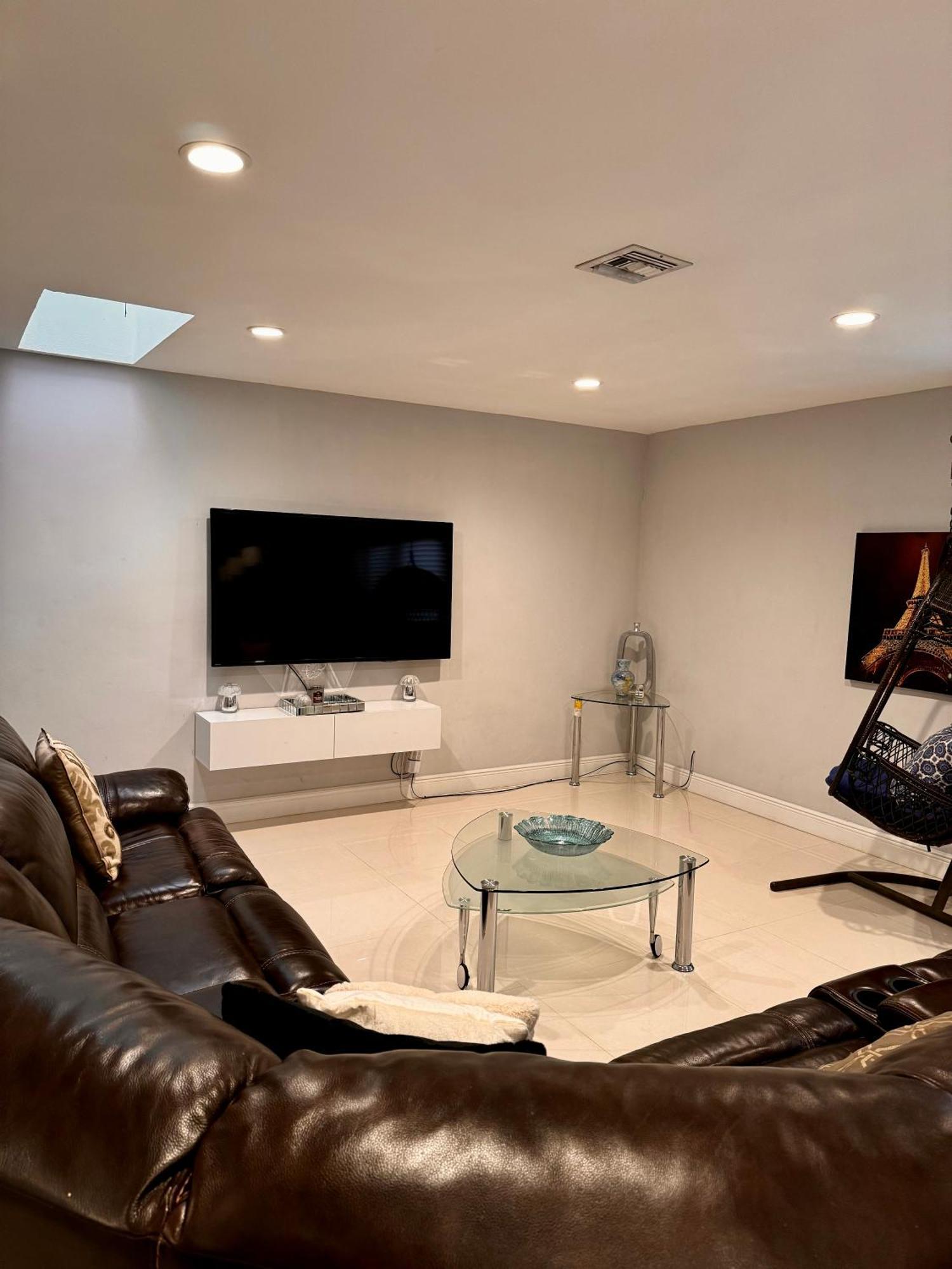 Modern Miami Oversized 3 Bedroom In Central Location Zewnętrze zdjęcie